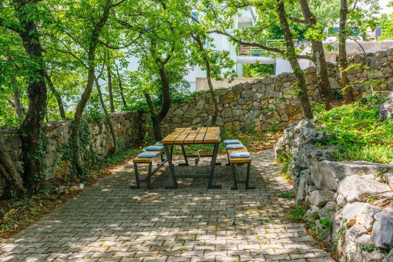 Apartmani Rino Dramalj Exterior photo